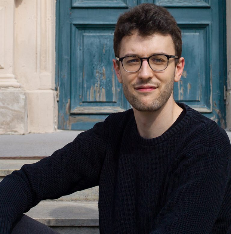 manuelabraham 768x777