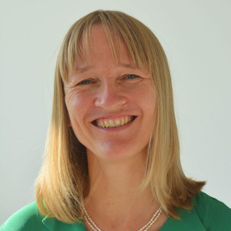 psychotherapie linz martina simbuerger portraet 768x768